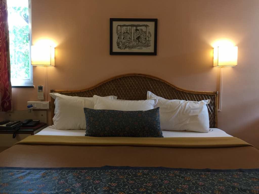 Hotel Gopika International Панаджи Екстериор снимка